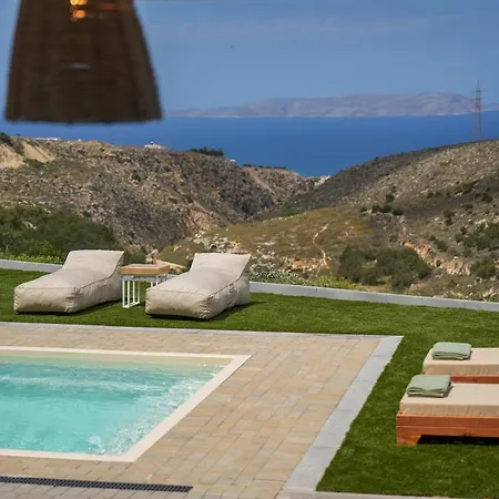 Oliva Emerald Eco - Secluded Off-grid Vineyard