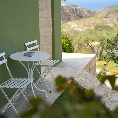 Oliva Emerald Eco - Secluded Off-grid Vineyard * Kato Vathia